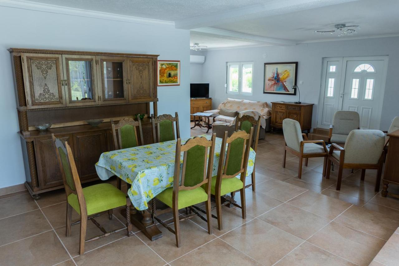 Villa Katerina & Pool Gyevgyelija Kültér fotó