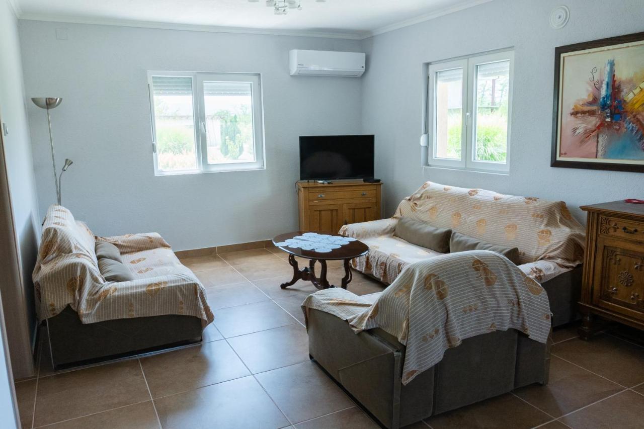 Villa Katerina & Pool Gyevgyelija Kültér fotó